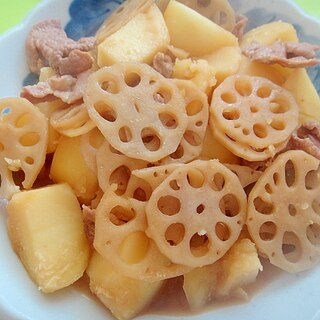 じゃがいもとレンコン豚肉の煮物